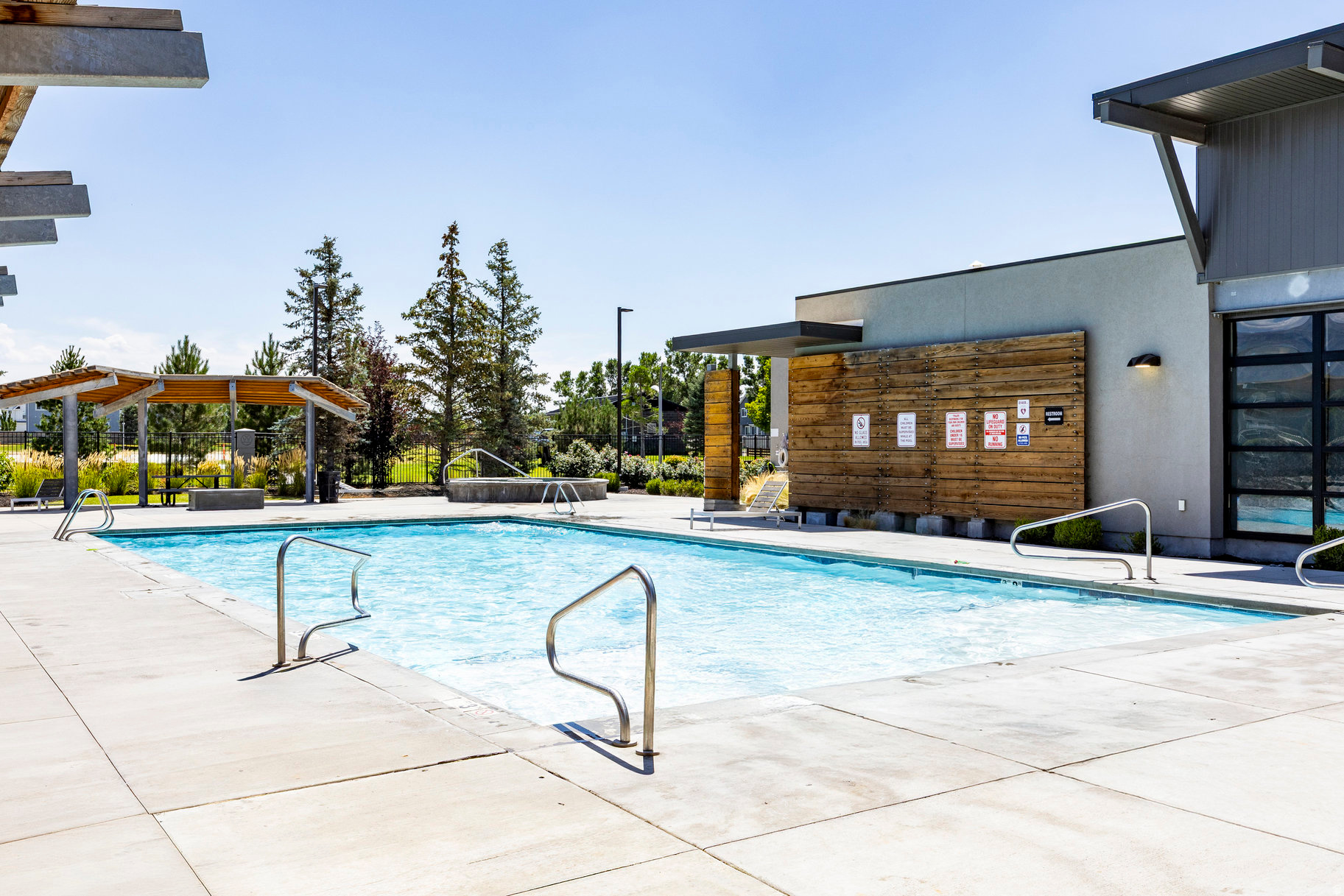 SPRINGS WATER EDGE - Residential