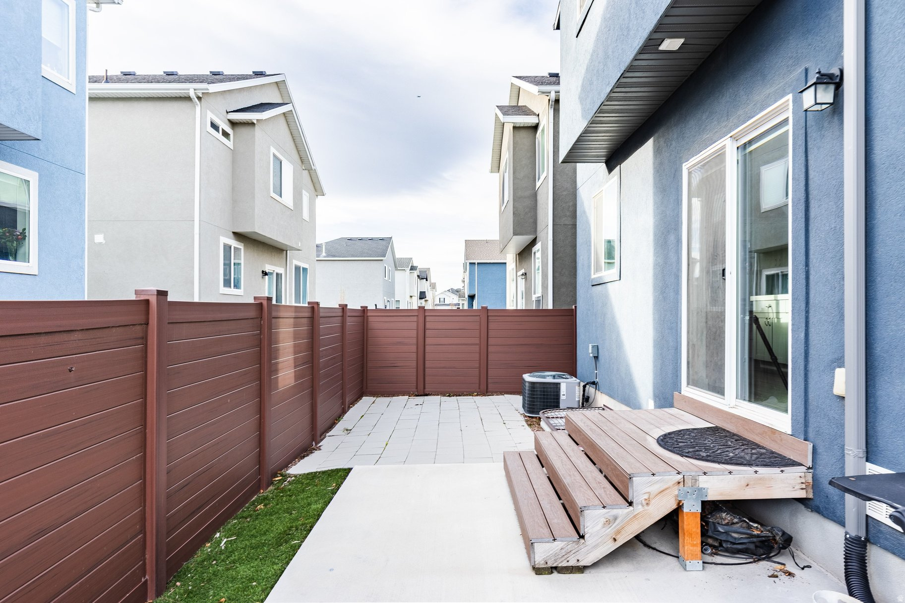 SPRINGS WATER EDGE - Residential