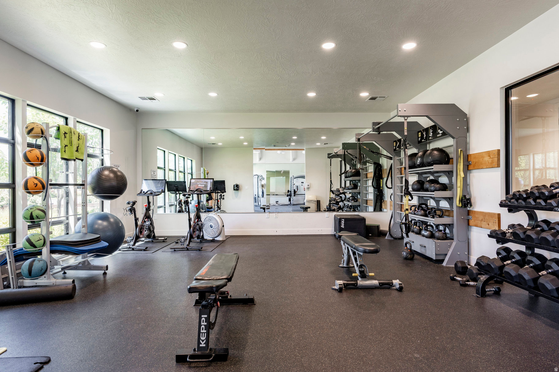 SPRINGS WATER EDGE - Residential