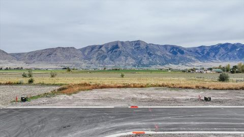 Photo of 10120 N 5020 W #1, Elwood, UT 84337 (MLS # 2119957) Photo of 10120 N 5020 W #1, Elwood, UT 84337 (MLS # 2119957)