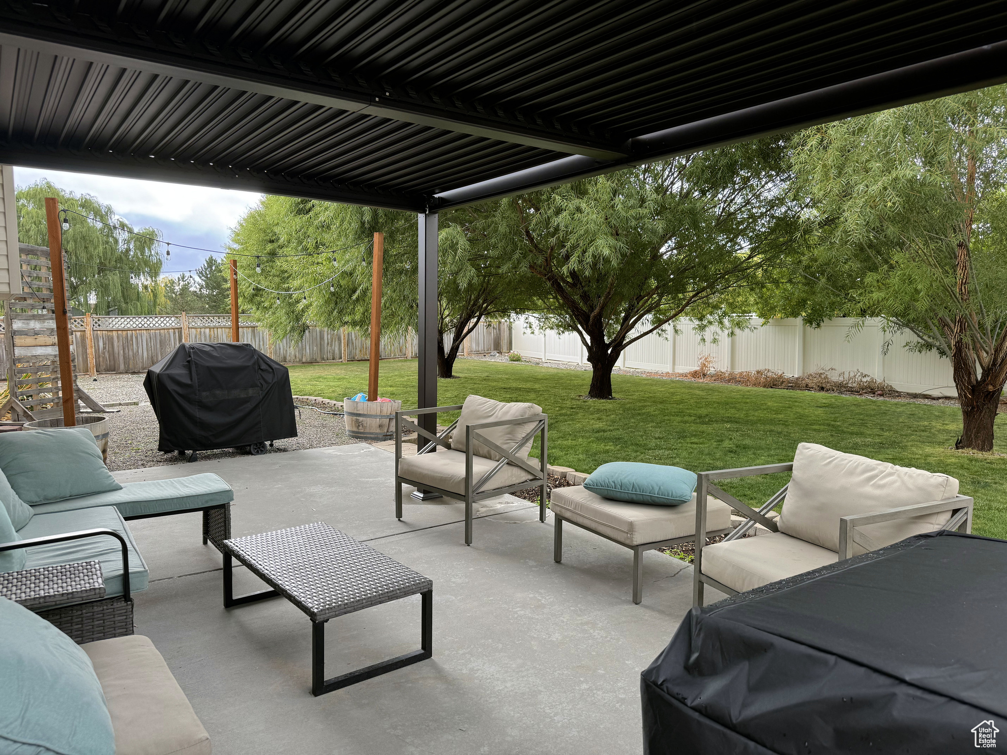 CLOVER FIELD - Residential