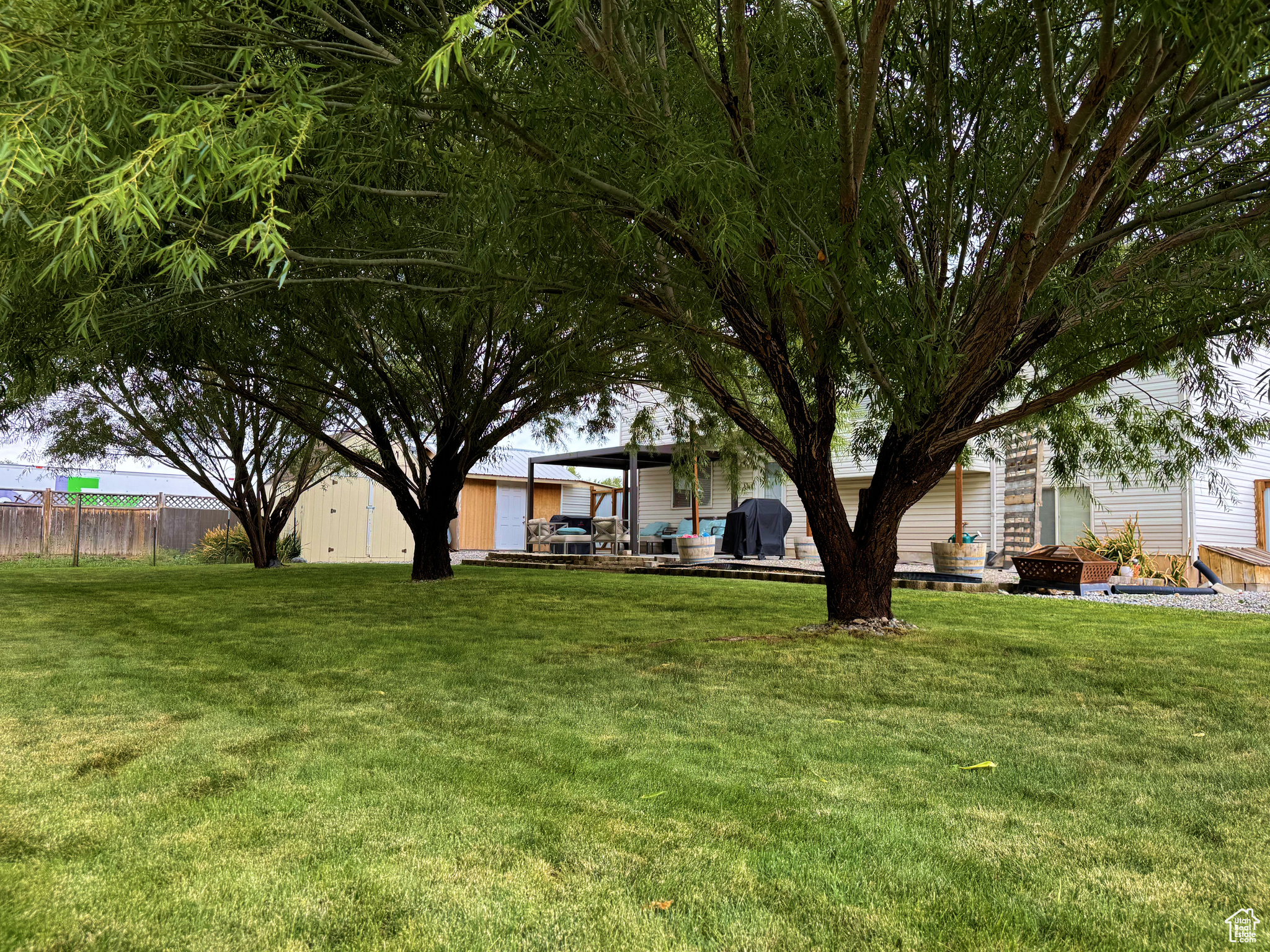 CLOVER FIELD - Residential