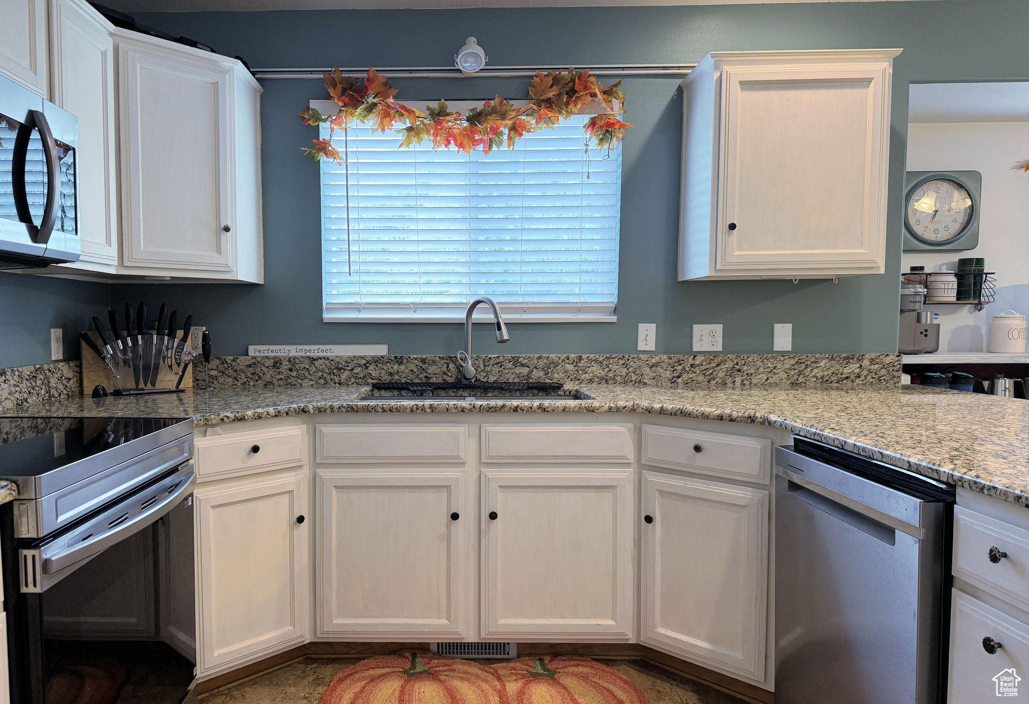 CLOVER FIELD - Residential
