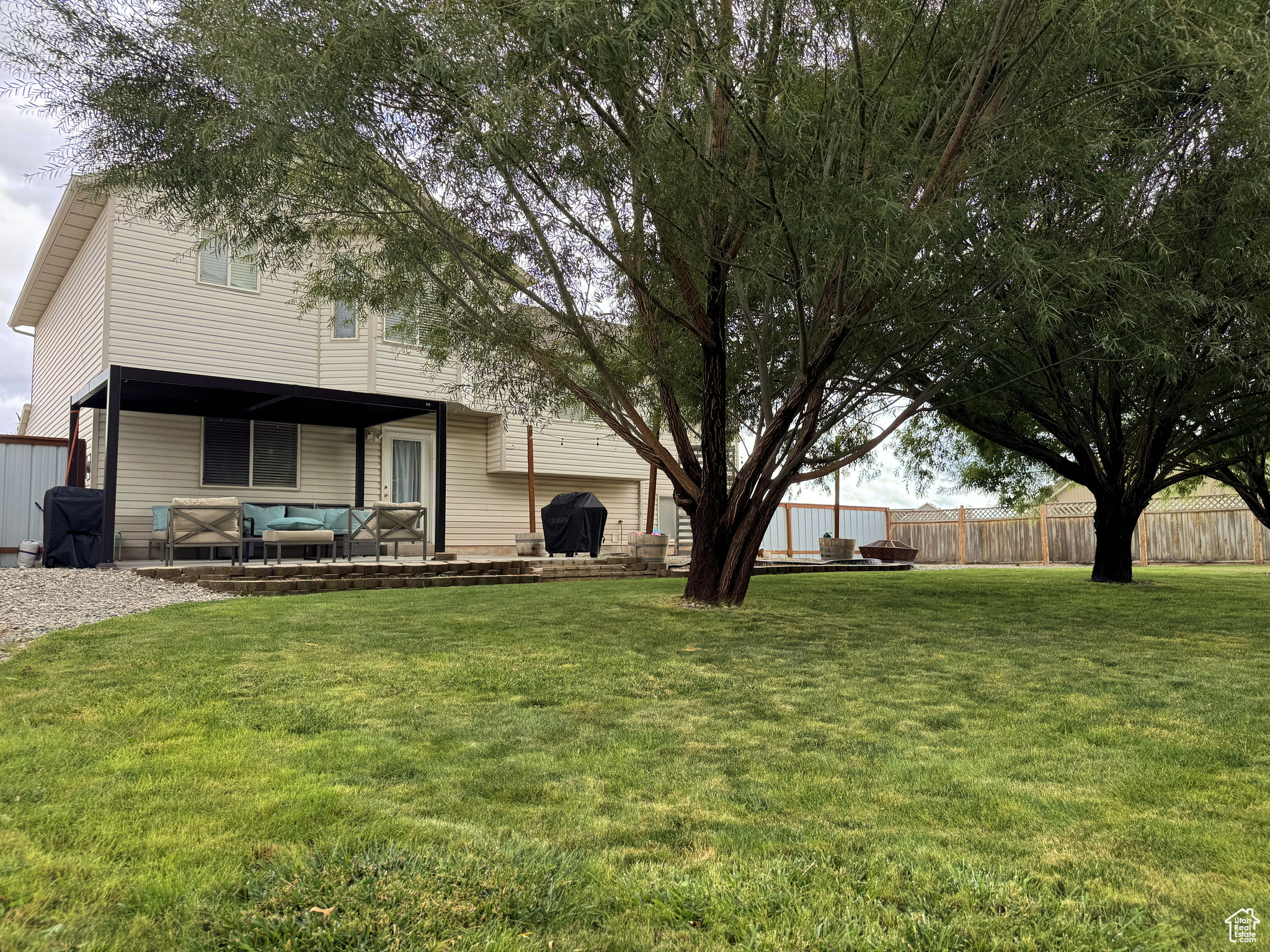 CLOVER FIELD - Residential