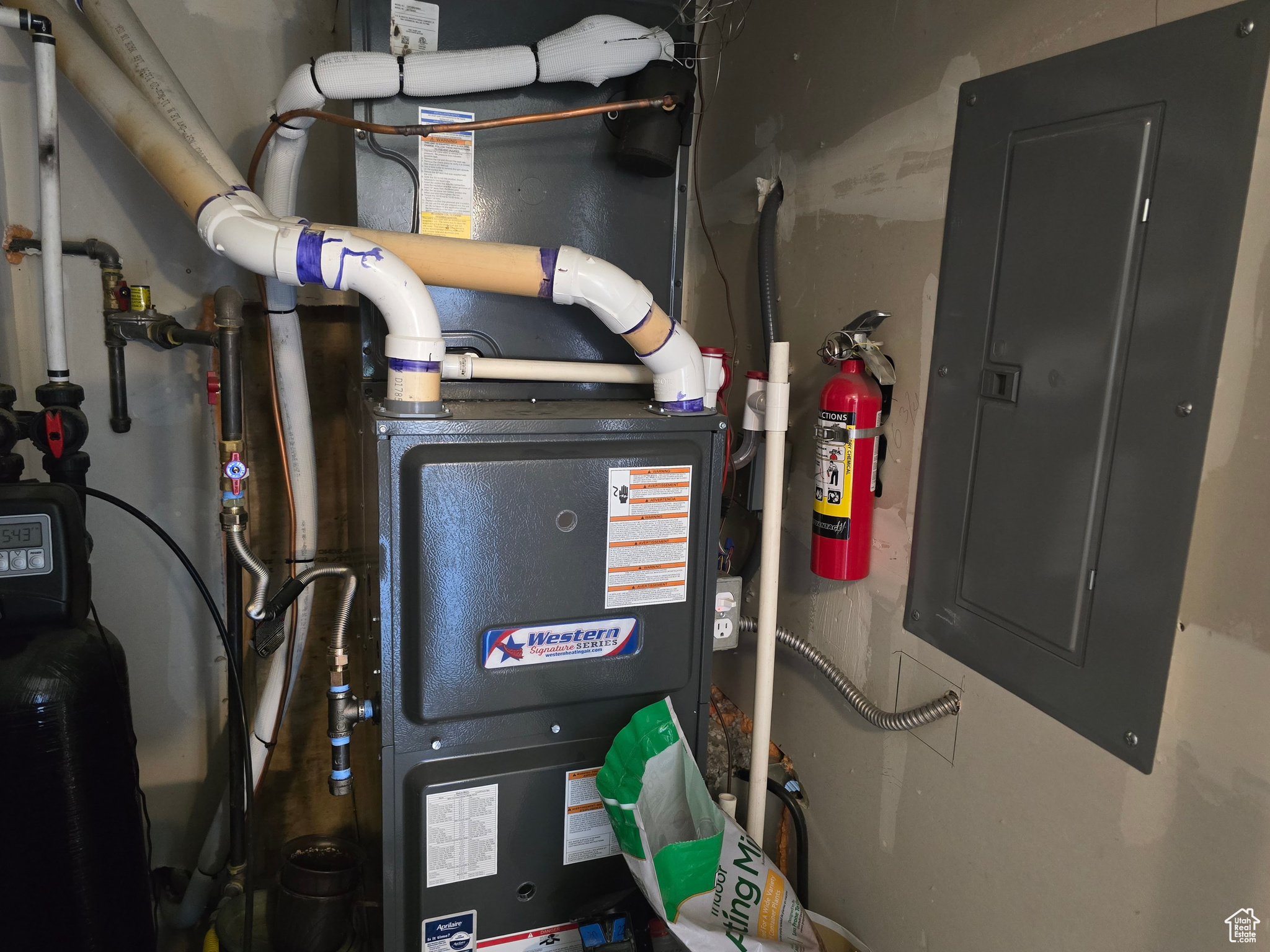 WATERS EDGE - Residential