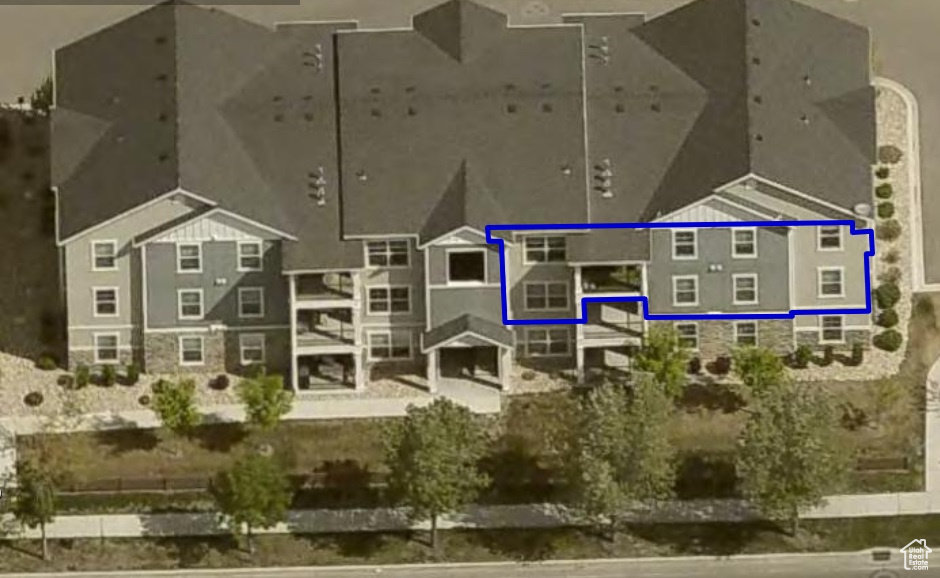 WATERS EDGE - Residential