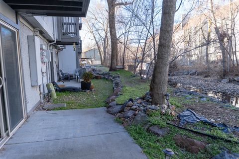 Tiny photo for 450 E CREEKSIDE CIR #B, Murray, UT 84107 (MLS # 2143038)