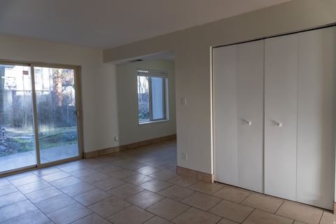 Tiny photo for 450 E CREEKSIDE CIR #B, Murray, UT 84107 (MLS # 2143038)