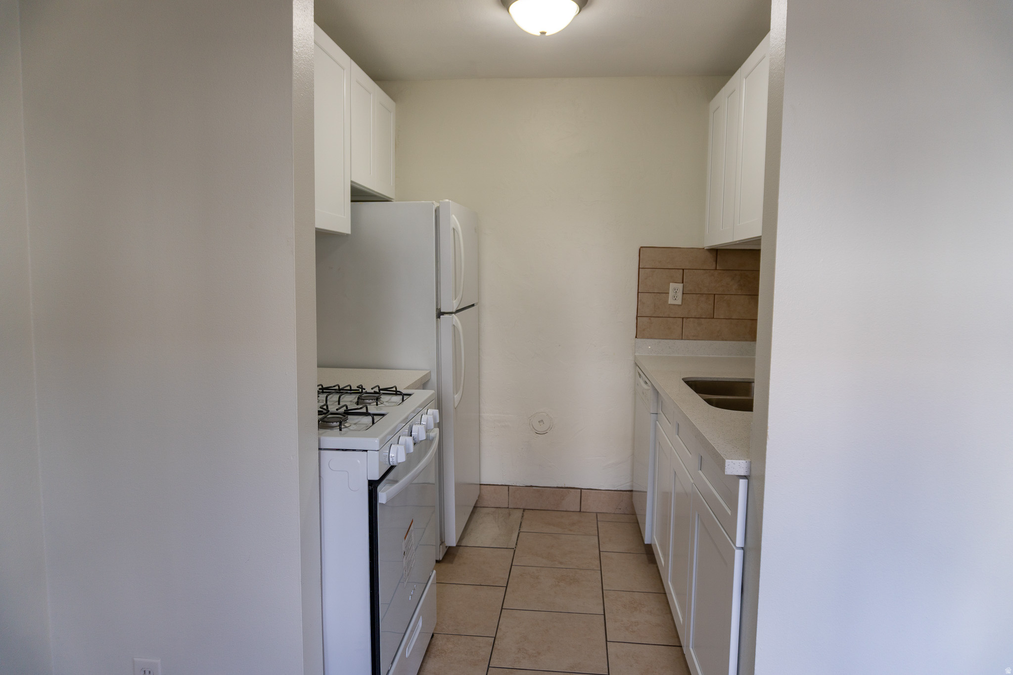 THE WILLOWBROOK CONDO - Residential