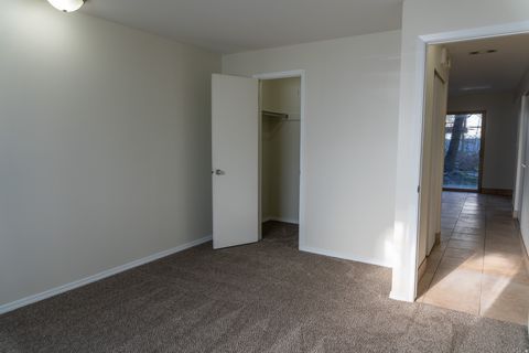 Tiny photo for 450 E CREEKSIDE CIR #B, Murray, UT 84107 (MLS # 2143038)