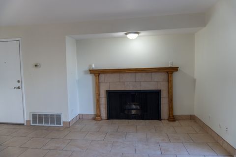 Tiny photo for 450 E CREEKSIDE CIR #B, Murray, UT 84107 (MLS # 2143038)