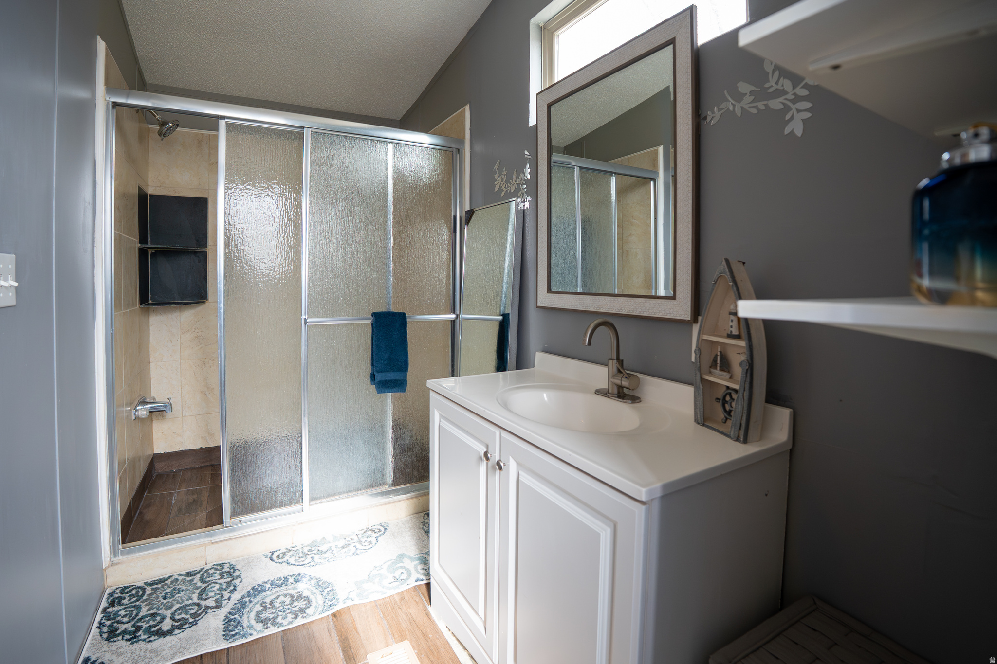 RIVERSIDE COMMUNITY - Residential