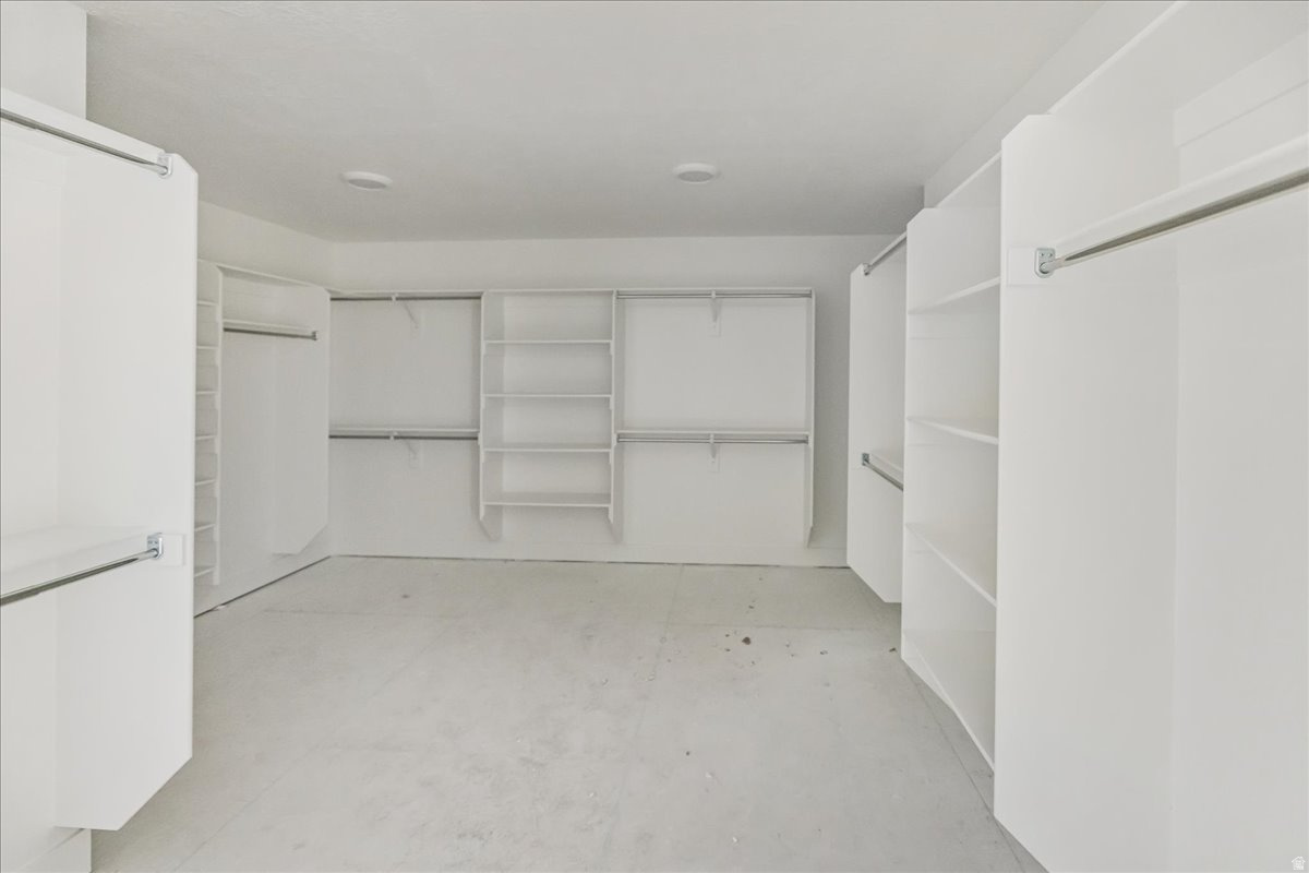 DAYBREAK - Residential