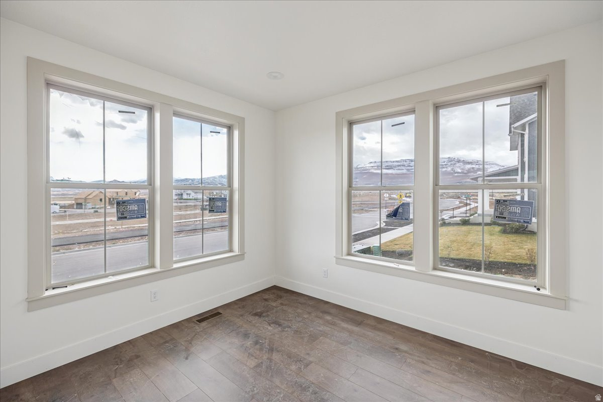 DAYBREAK - Residential