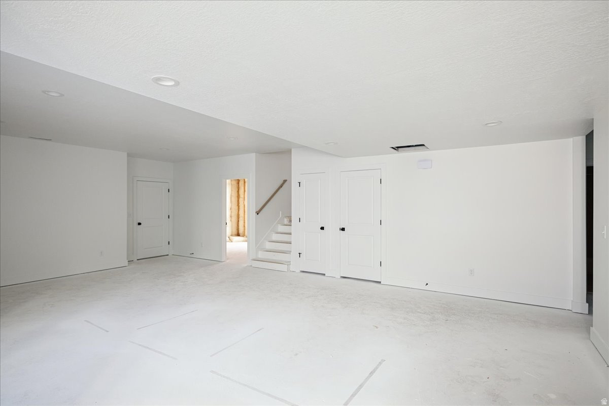 DAYBREAK - Residential