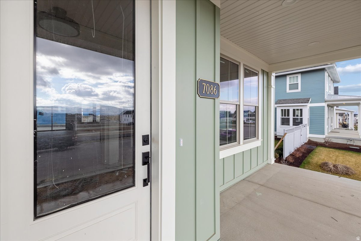 DAYBREAK - Residential