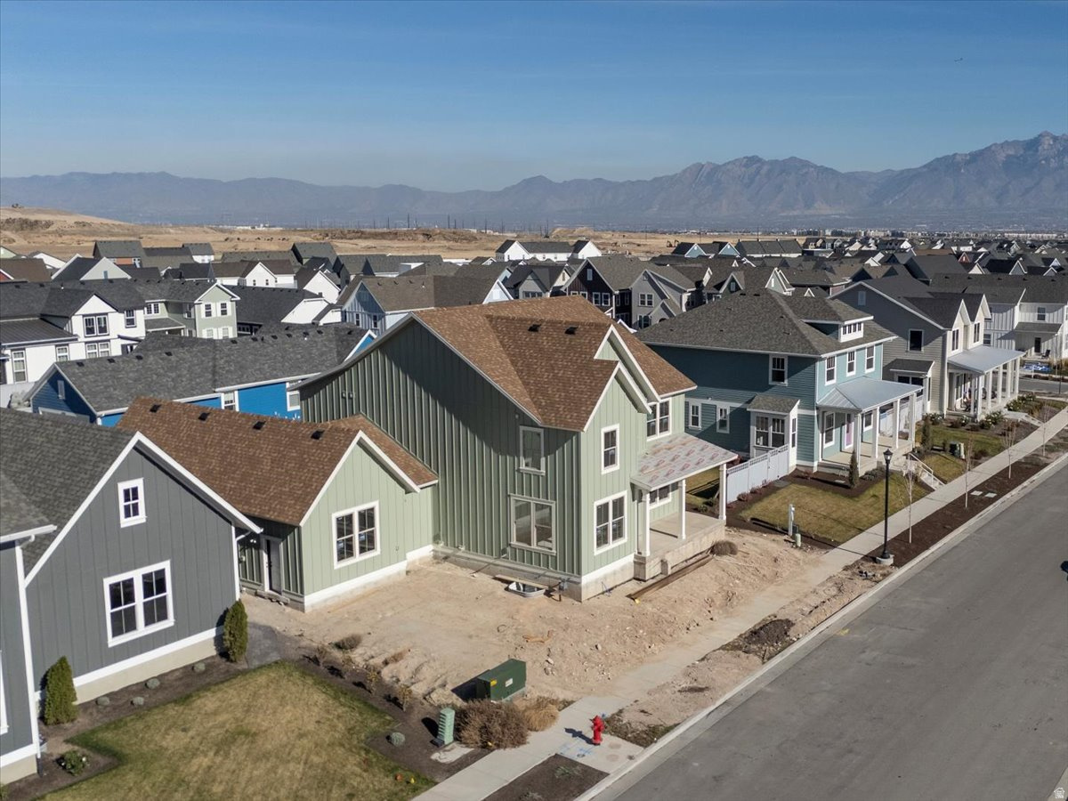 DAYBREAK - Residential