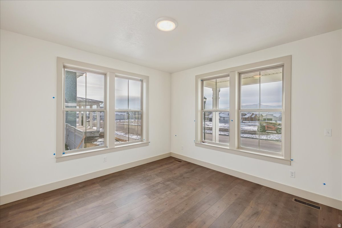 DAYBREAK - Residential