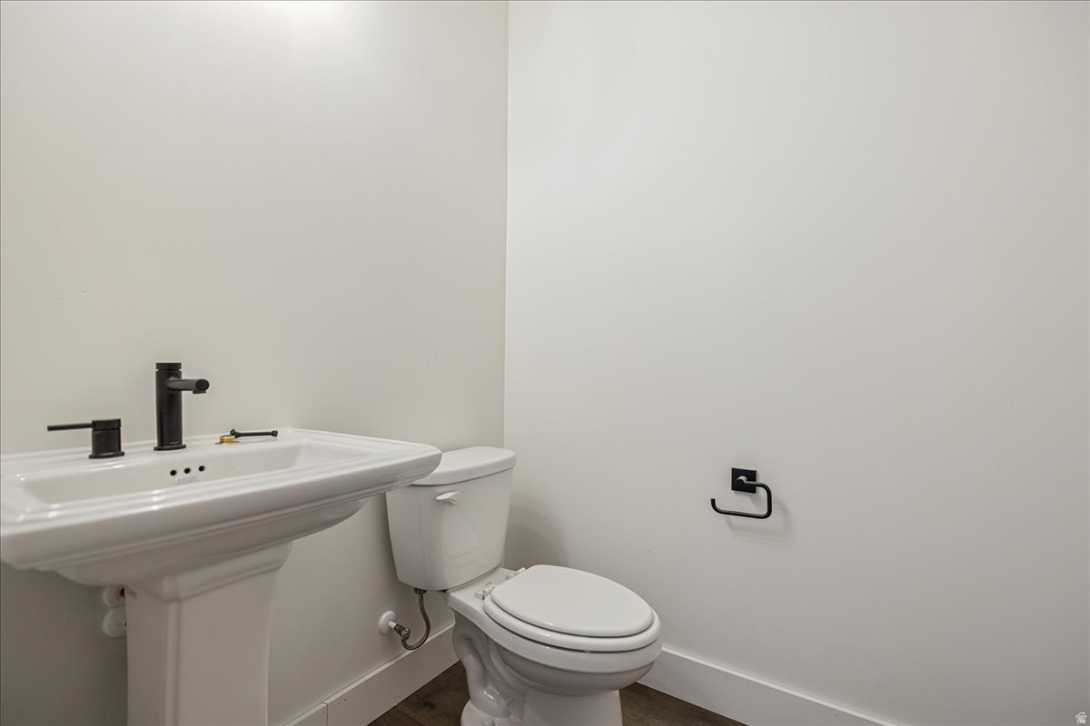 DAYBREAK - Residential