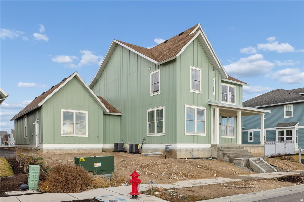 DAYBREAK - Residential