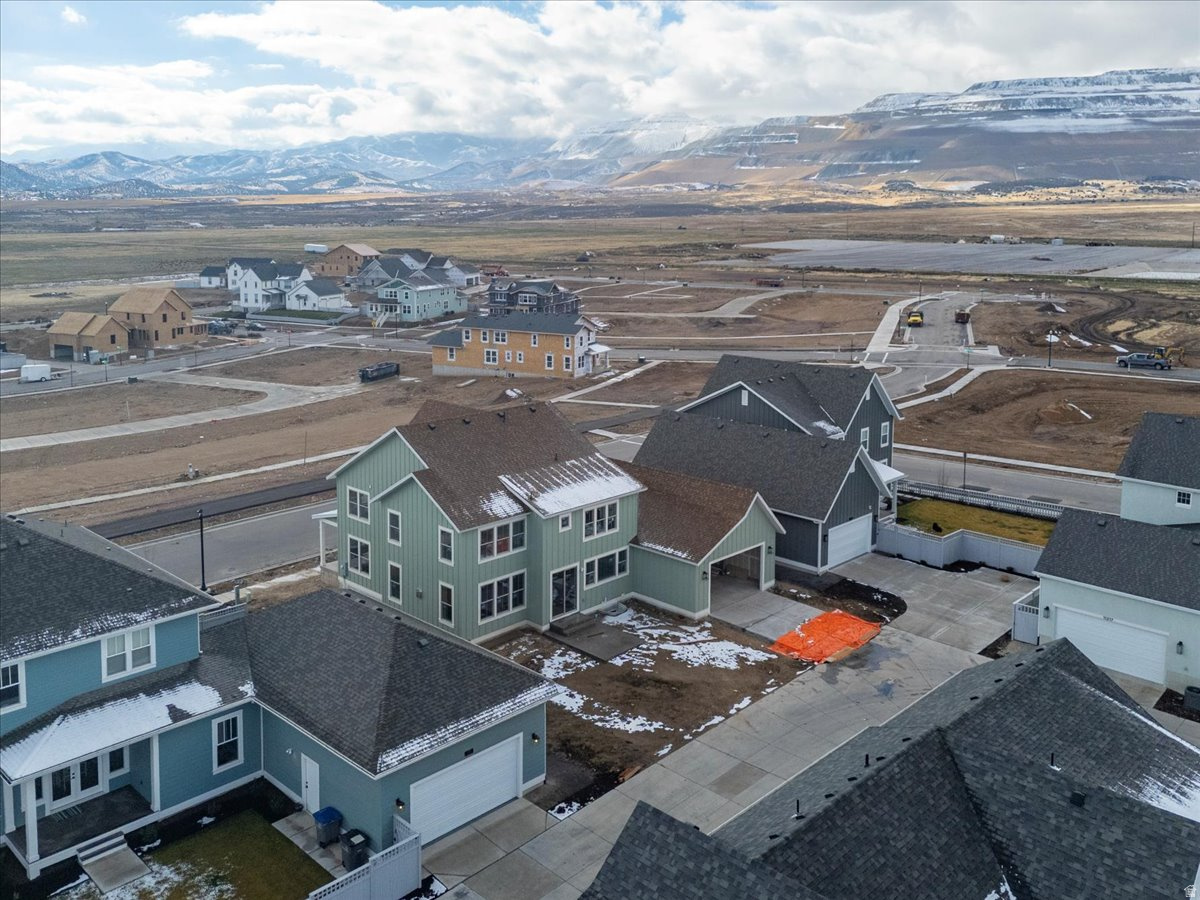 DAYBREAK - Residential