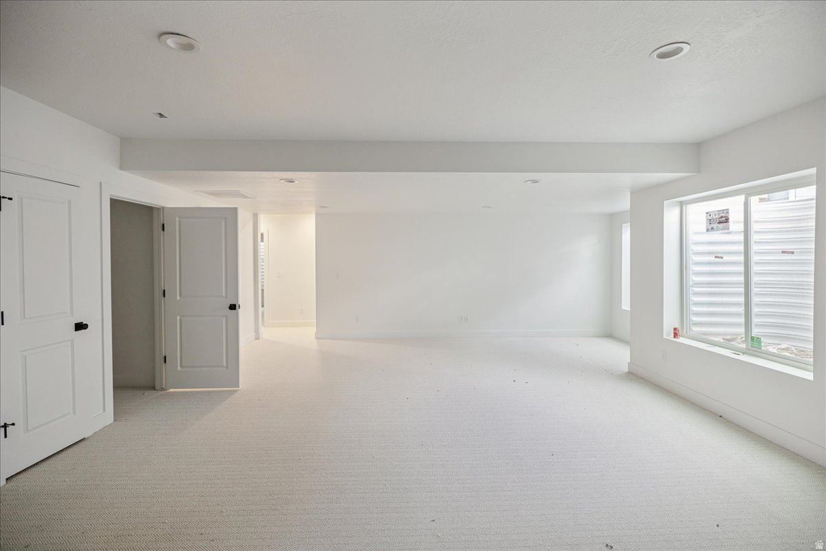 DAYBREAK - Residential