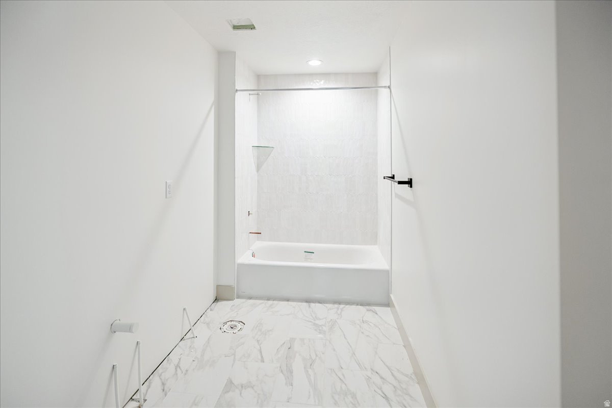 DAYBREAK - Residential