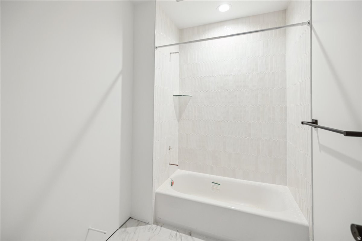 DAYBREAK - Residential