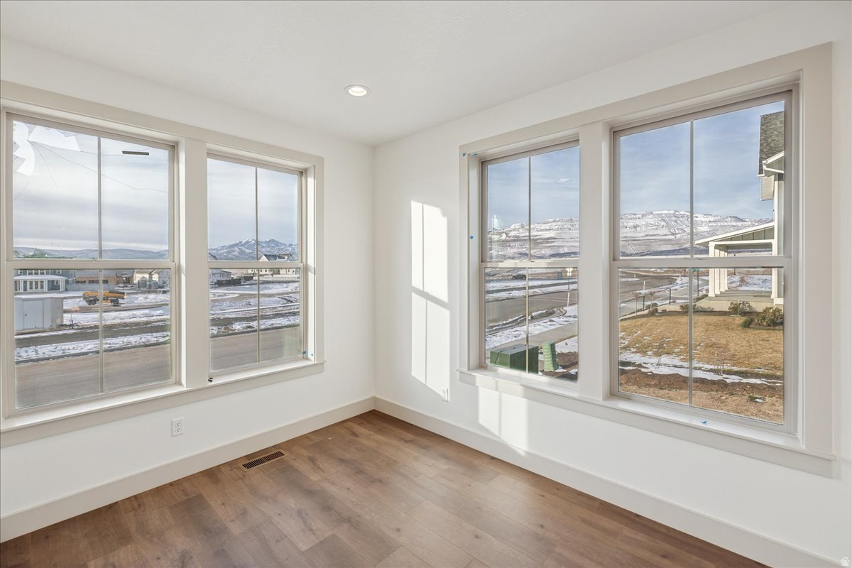 DAYBREAK - Residential