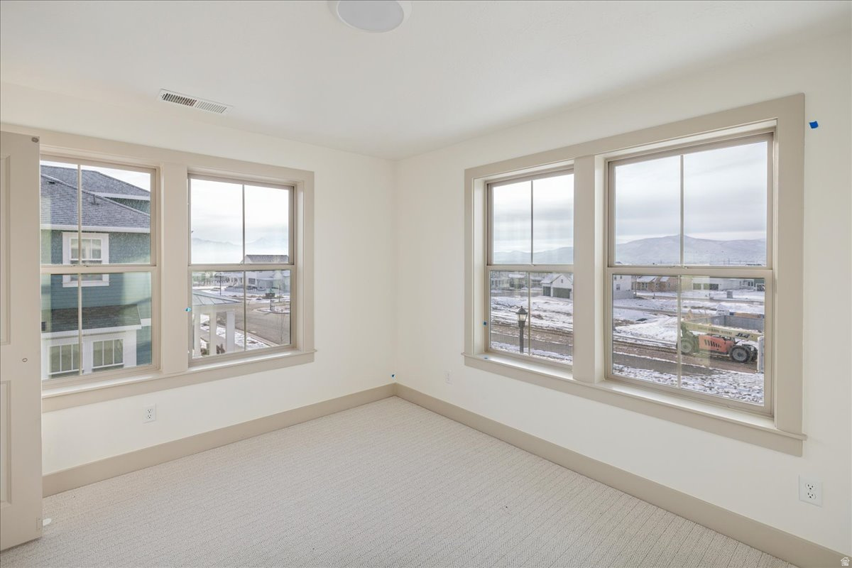 DAYBREAK - Residential