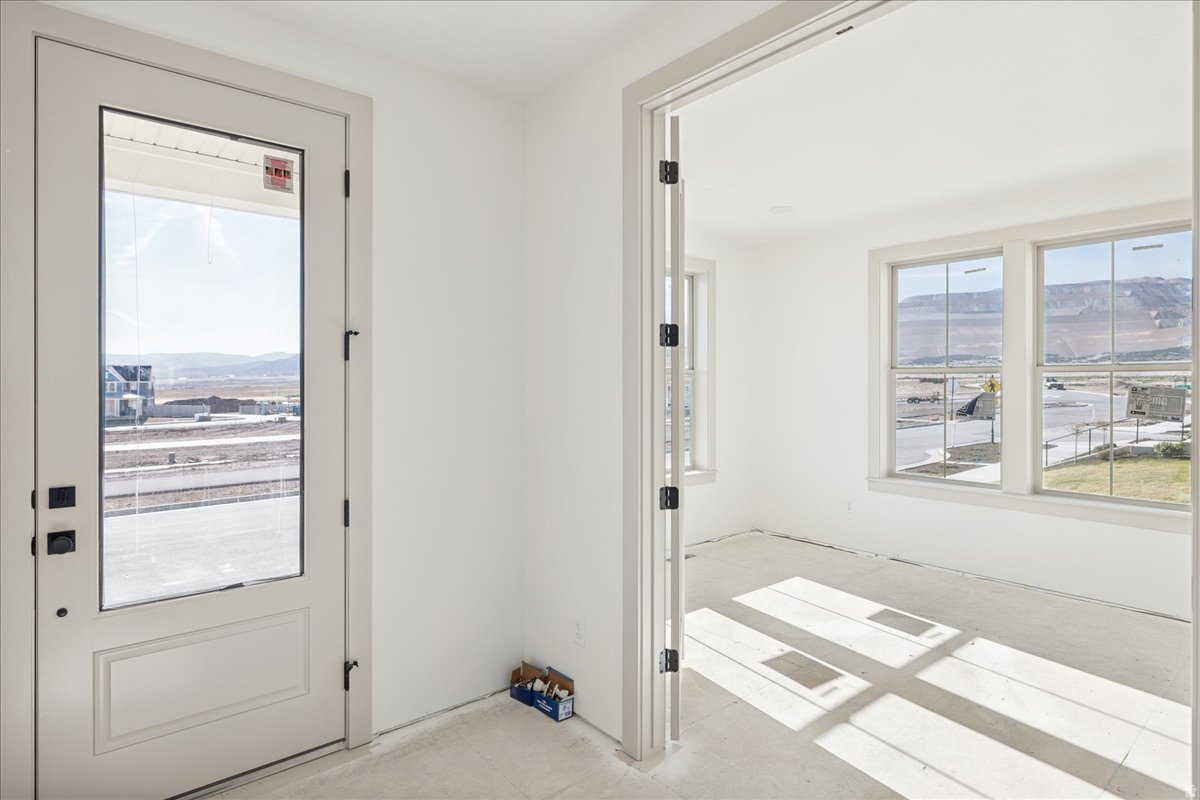 DAYBREAK - Residential