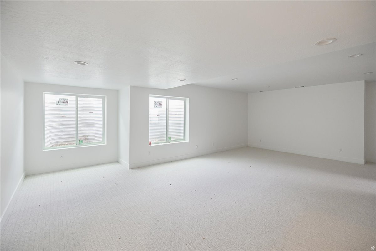 DAYBREAK - Residential