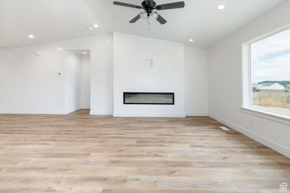 SADDLE CROSSING - Residential