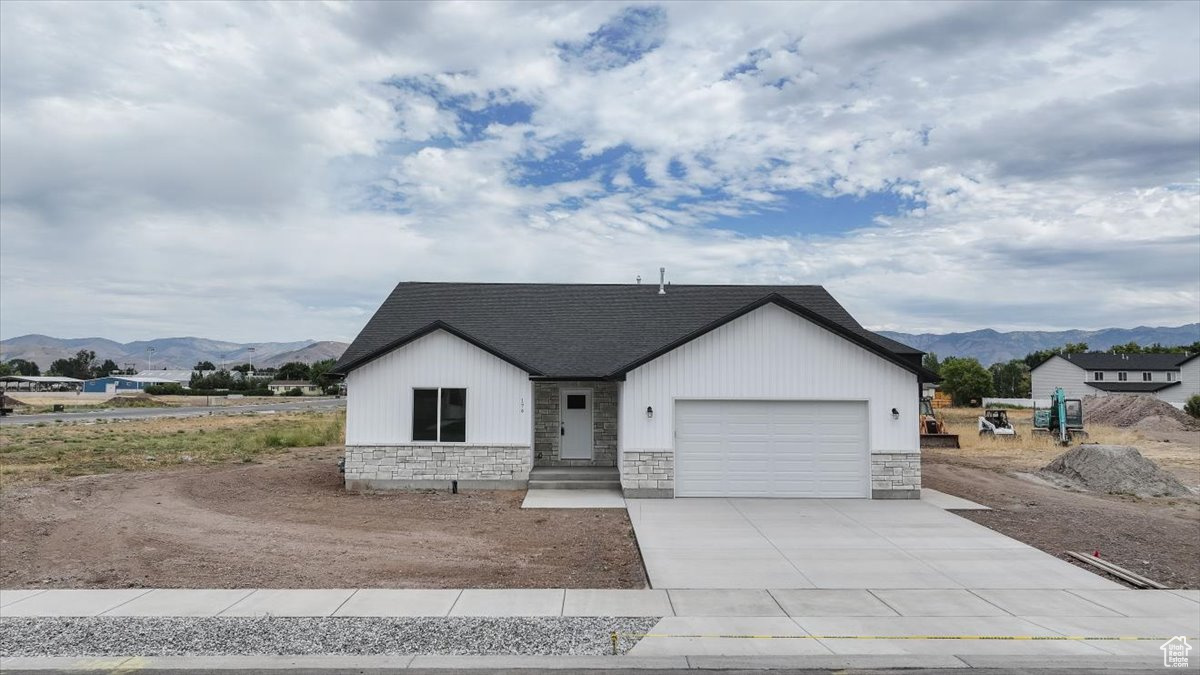 SADDLE CROSSING - Residential