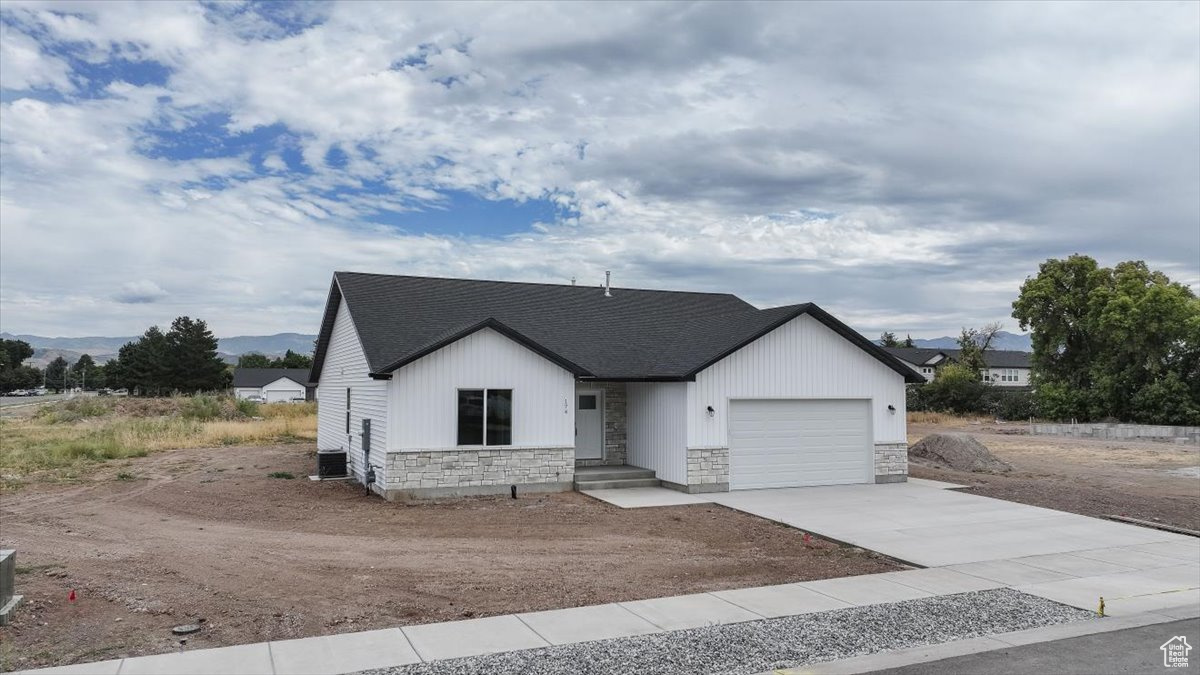 This great house one stands out in this new developing neighborhood for its quality finishes. It features beautiful quality made knotty alder kitchen with a farm sink in the island, walk in pantry. Every room is spacious, including the great room and master suite. Countertops are quartz in the kitchen and baths. Baths have cultured marble surrounds.