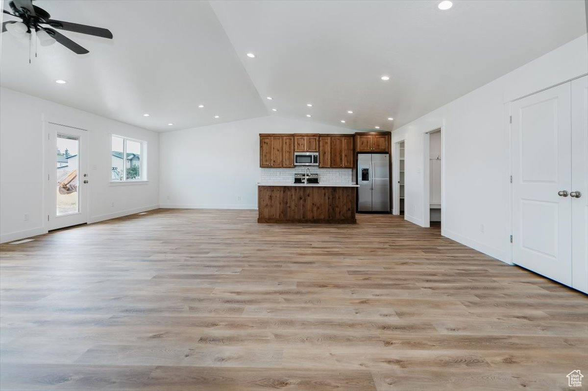 SADDLE CROSSING - Residential