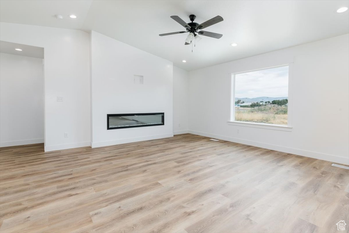 SADDLE CROSSING - Residential