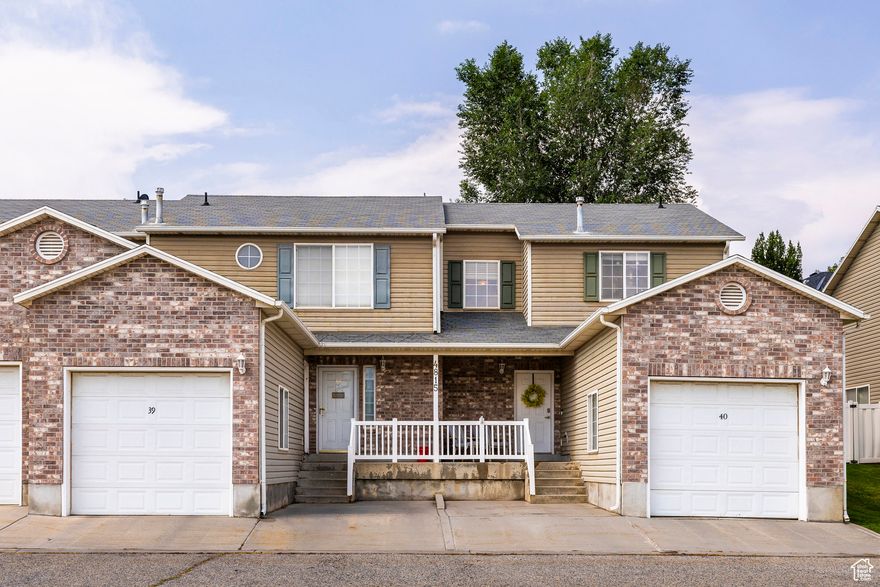 This recently refreshed Roy condo offers the perfect mix of comfort and convenience. As an end unit, it feels bright and private. Features include new flooring, updated counters, new windows, crown molding, and a water softener. The spacious primary suite offers a huge bedroom, walk-in closet, and separate tub and shower. With a private back patio, it's ideal for relaxing and enjoying. Tucked in a quiet, less-trafficked spot, you'll enjoy quick access to shopping and quick freeway access for an easy commute to Ogden or Salt Lake. It's a location that balances convenience with peace and quiet, making it a wonderful place to call home. Reach out to schedule a time to see this wonderful place in person!