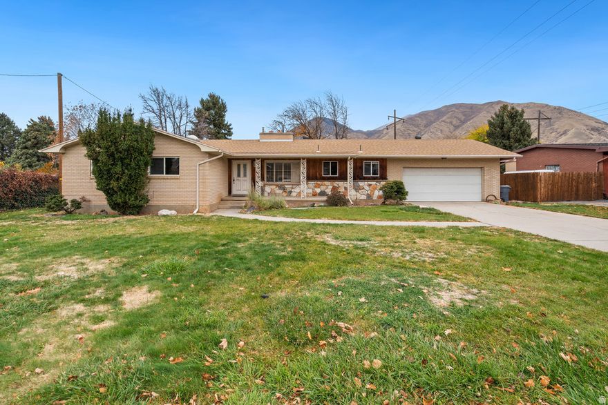 MULTIPLE OFFERS. OFFERS DUE 5PM MONDAY DEC 1. PLEASE PUT ACCEPTANCE DEADLINE TUES AT 5 Wonderful location!!  backs to no-one!! views and trees and room to breathe. Great bones! newer roof and furnace. basement has a fam room and cool rock fireplace, rest is clean slate! lots of room for sweat equity! and needs updating unless you like it vintage, then it's awesome:) The stone on the fireplaces is gorgeous!  DO NOT PAINT!!! PLEASE!! would be a shame! stone floors in entry are awesome! a Rock hound lived here...cool stuff everywhere! please call with questions!  cool tile in bathrooms is back in style hah!  just keep it!