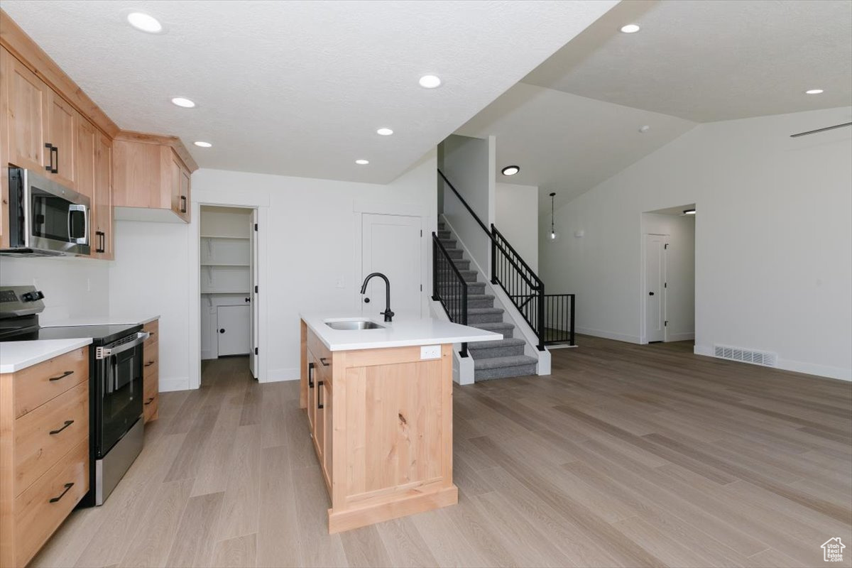 821 E 160, Hyde Park, Utah image 8