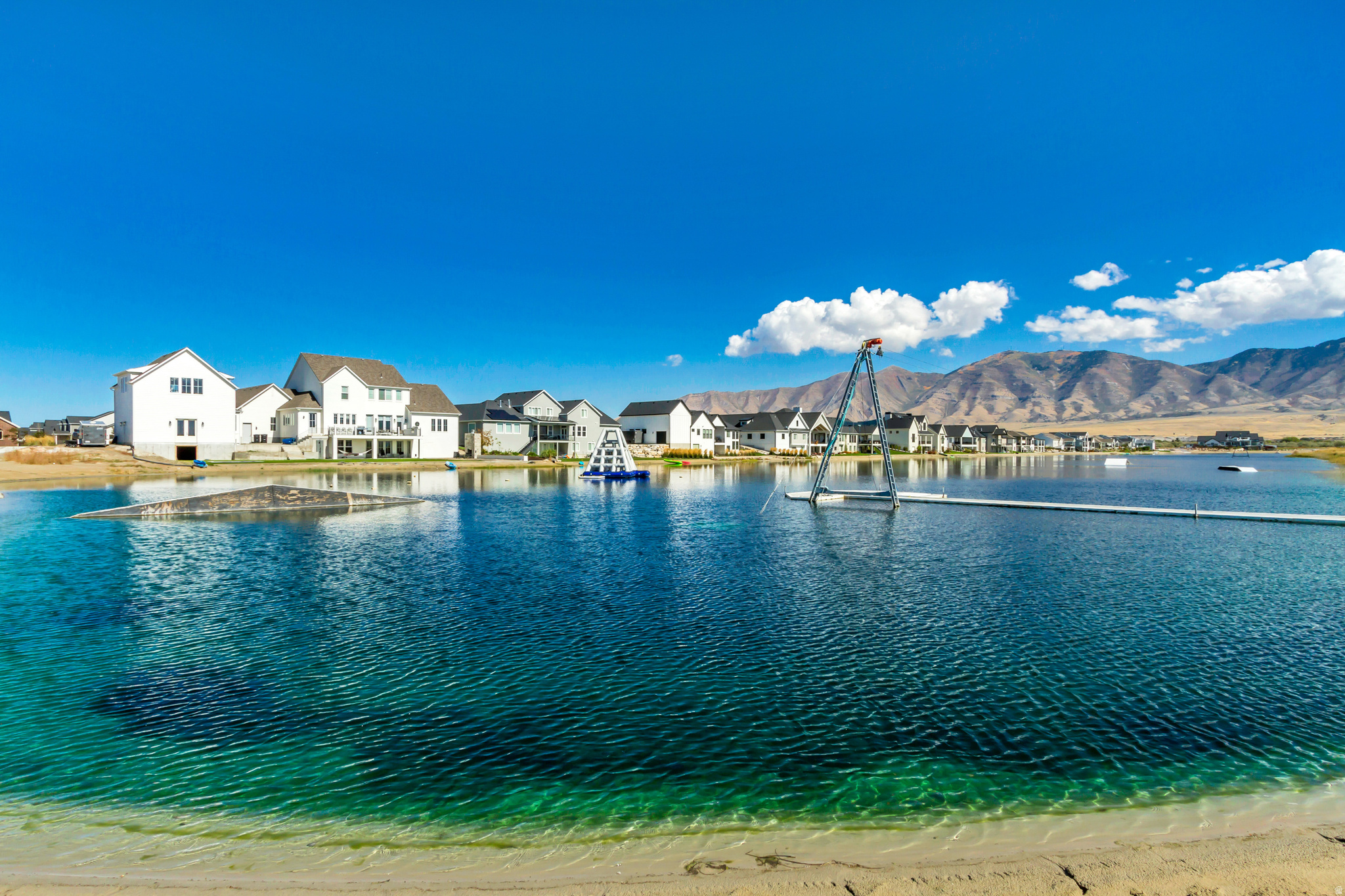 THE PIER - Residential