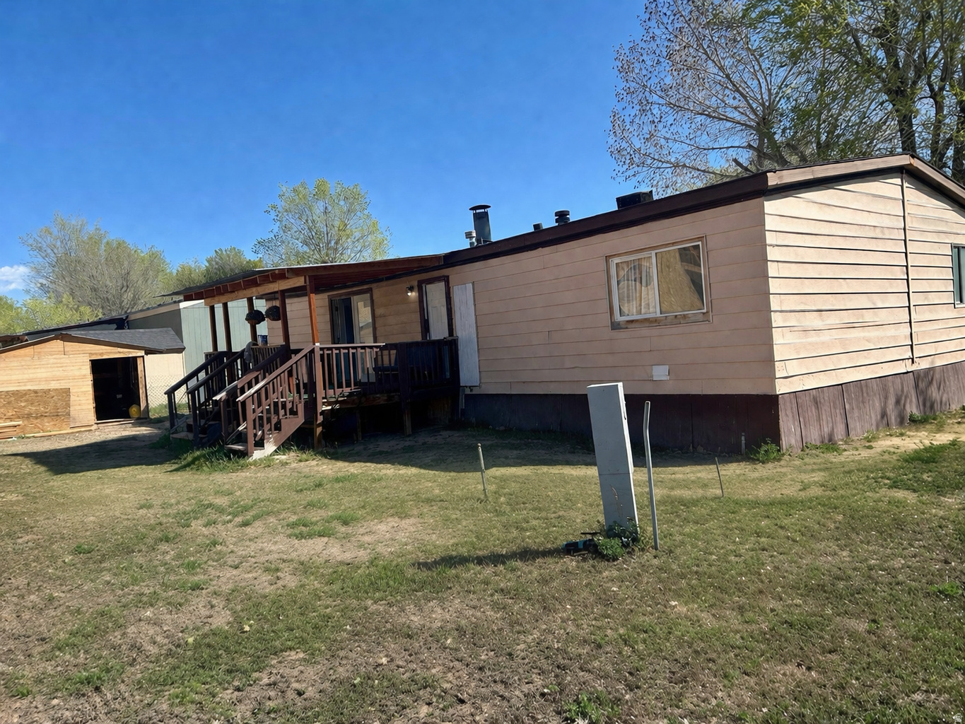 EAST MEADOWS MOBILE HOME PARK - Residential