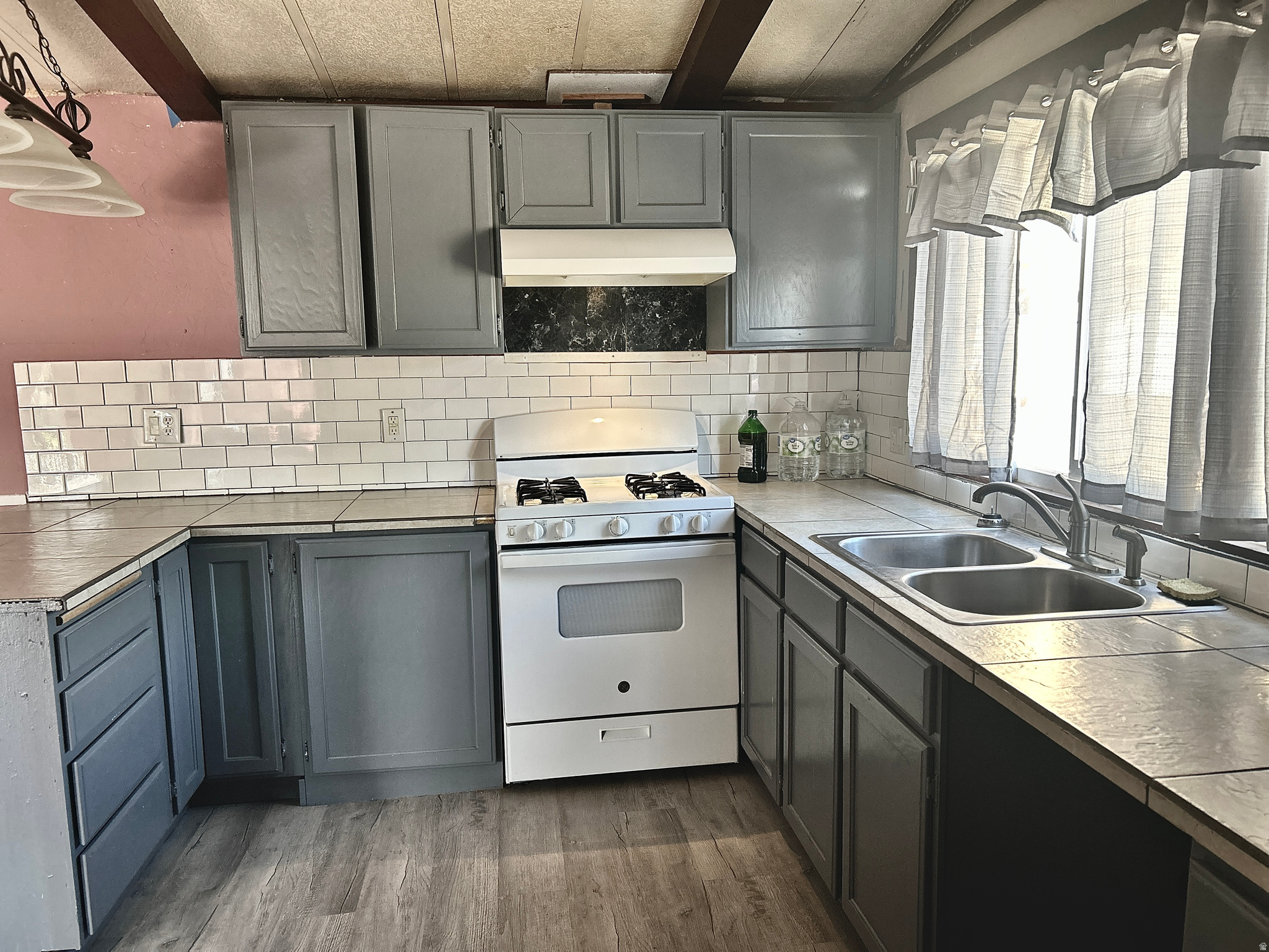 EAST MEADOWS MOBILE HOME PARK - Residential