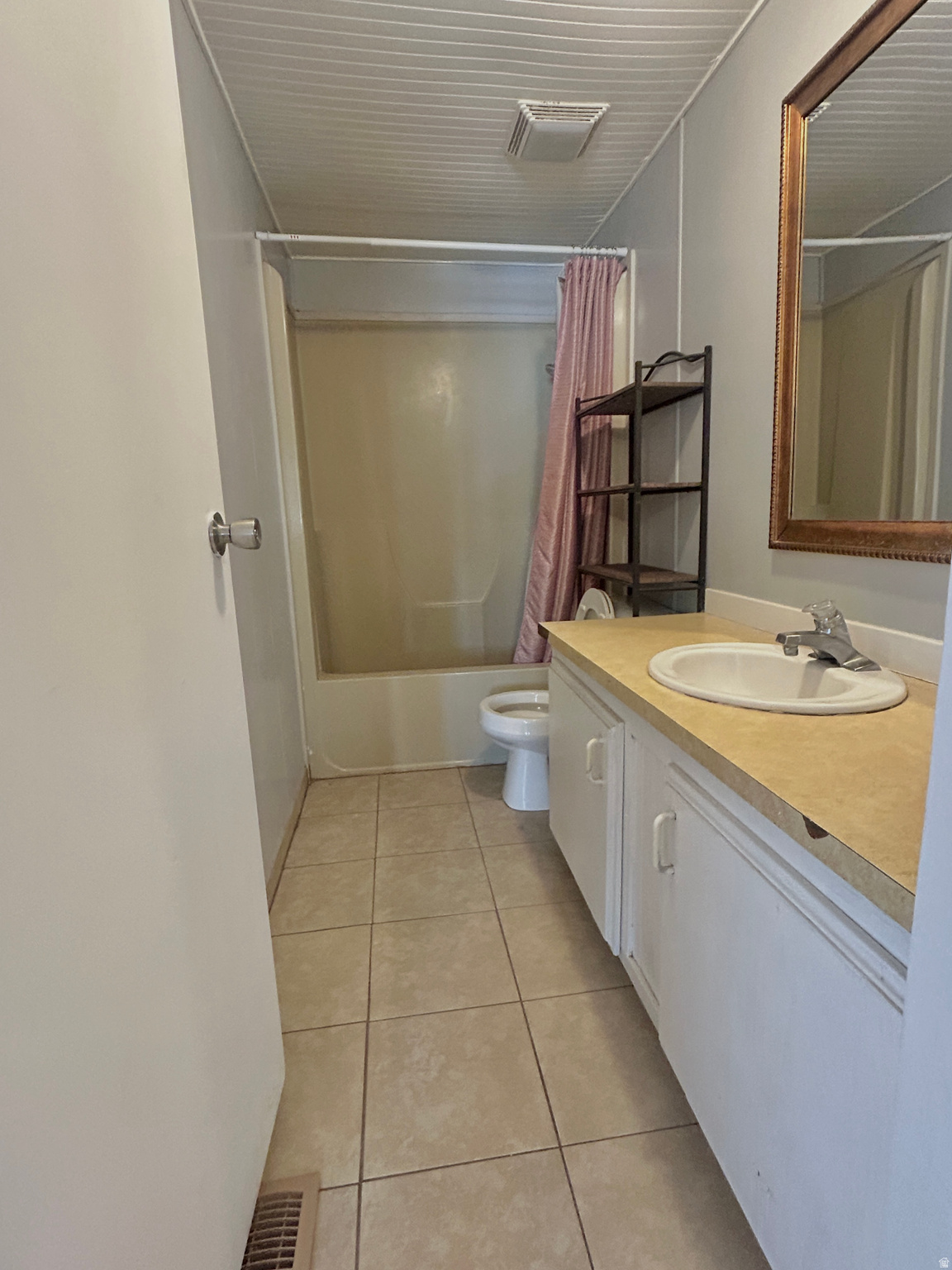 EAST MEADOWS MOBILE HOME PARK - Residential