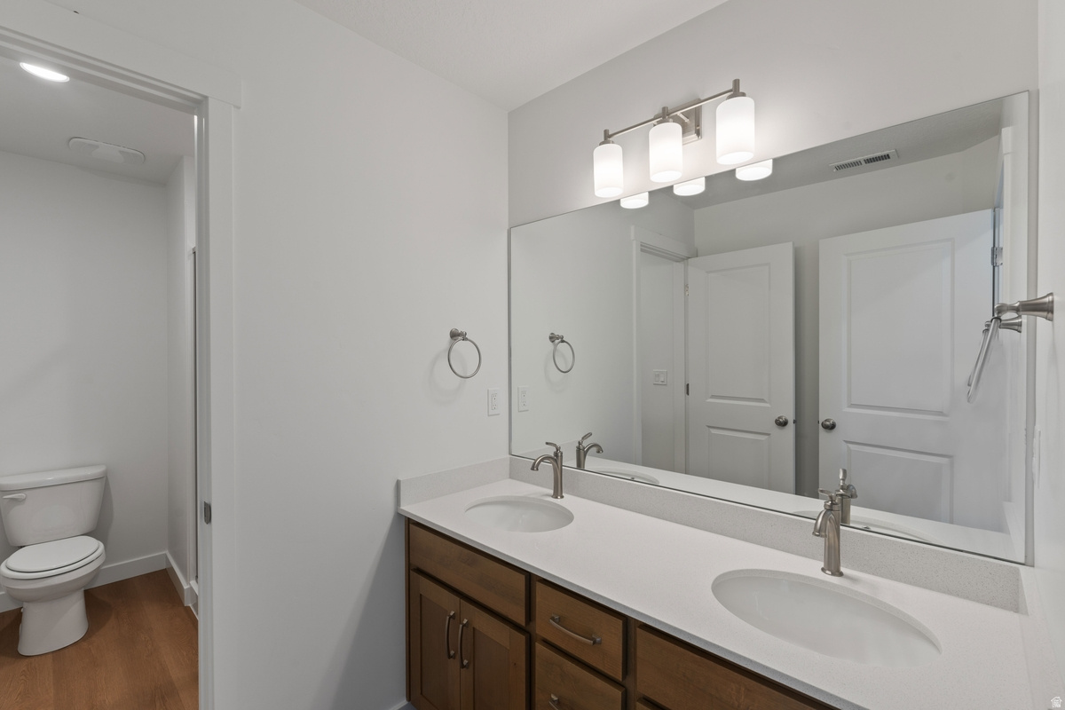 TRAILSIDE - Residential