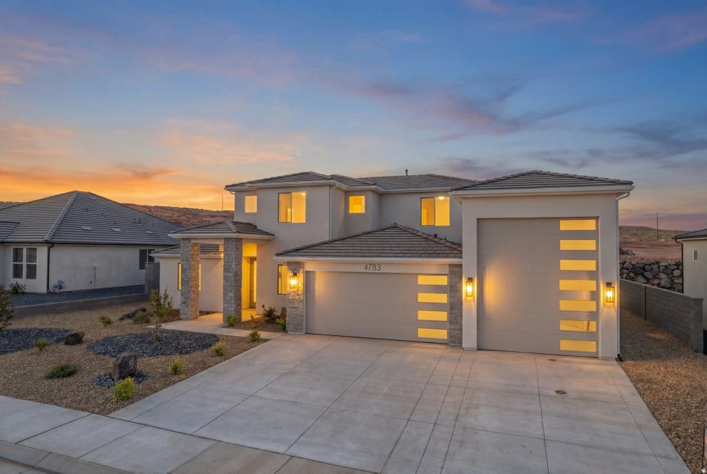 Photo of 4783 W 2020 S, Hurricane, UT 84737 (MLS # 2181084)
