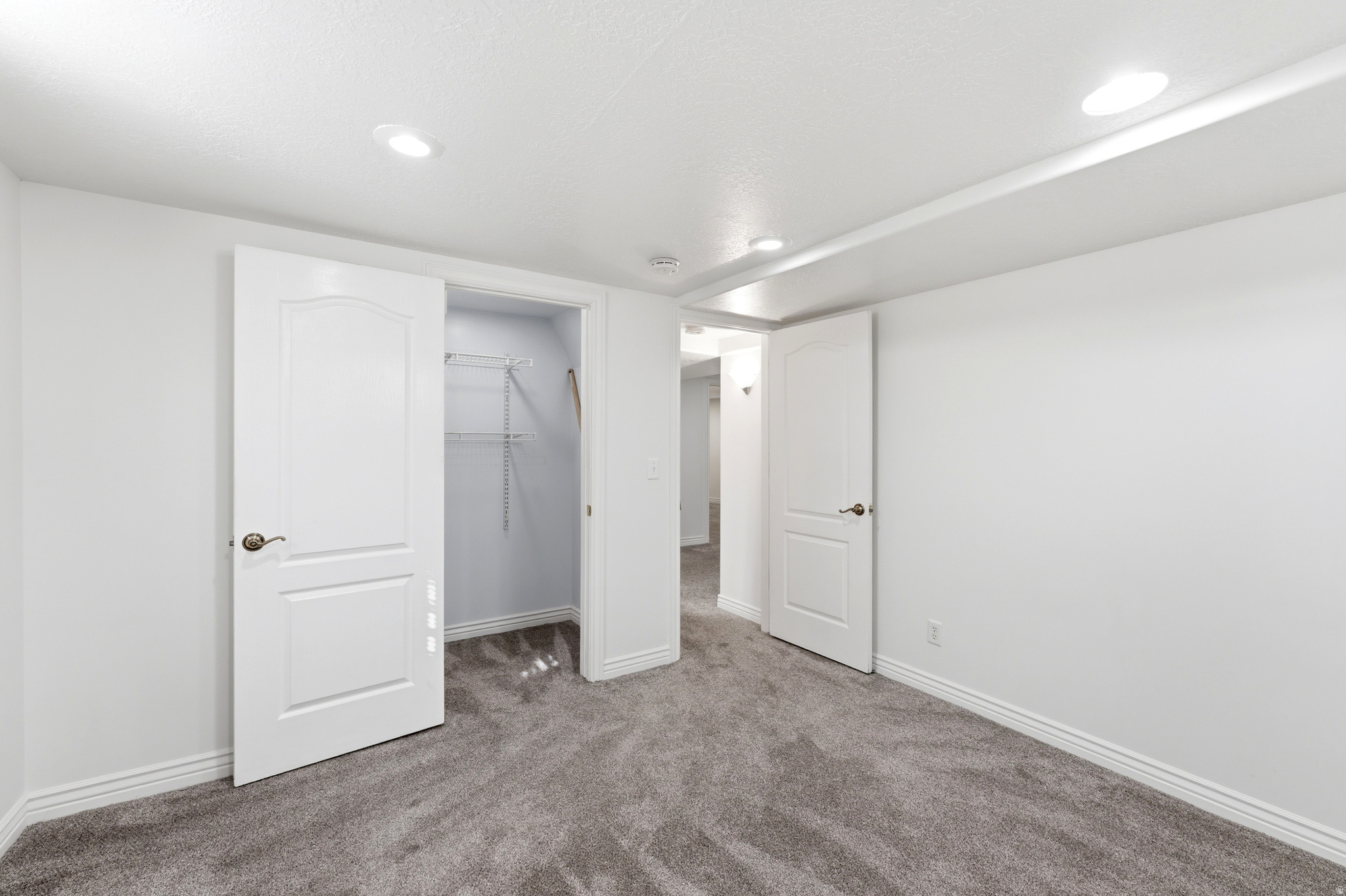BEVERLY HILLS - Residential Income