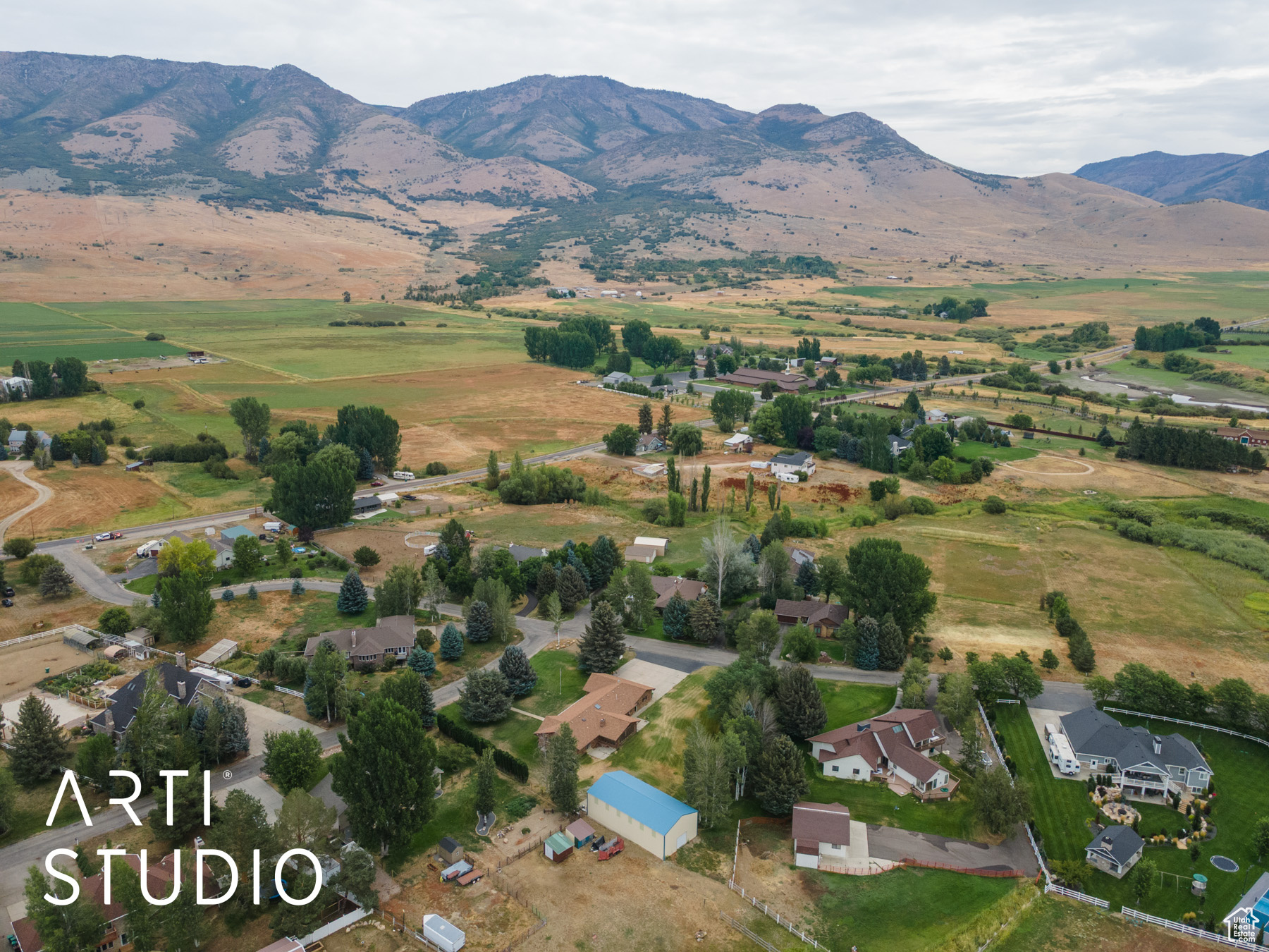 MINNIE CREEK ESTATES - Residential