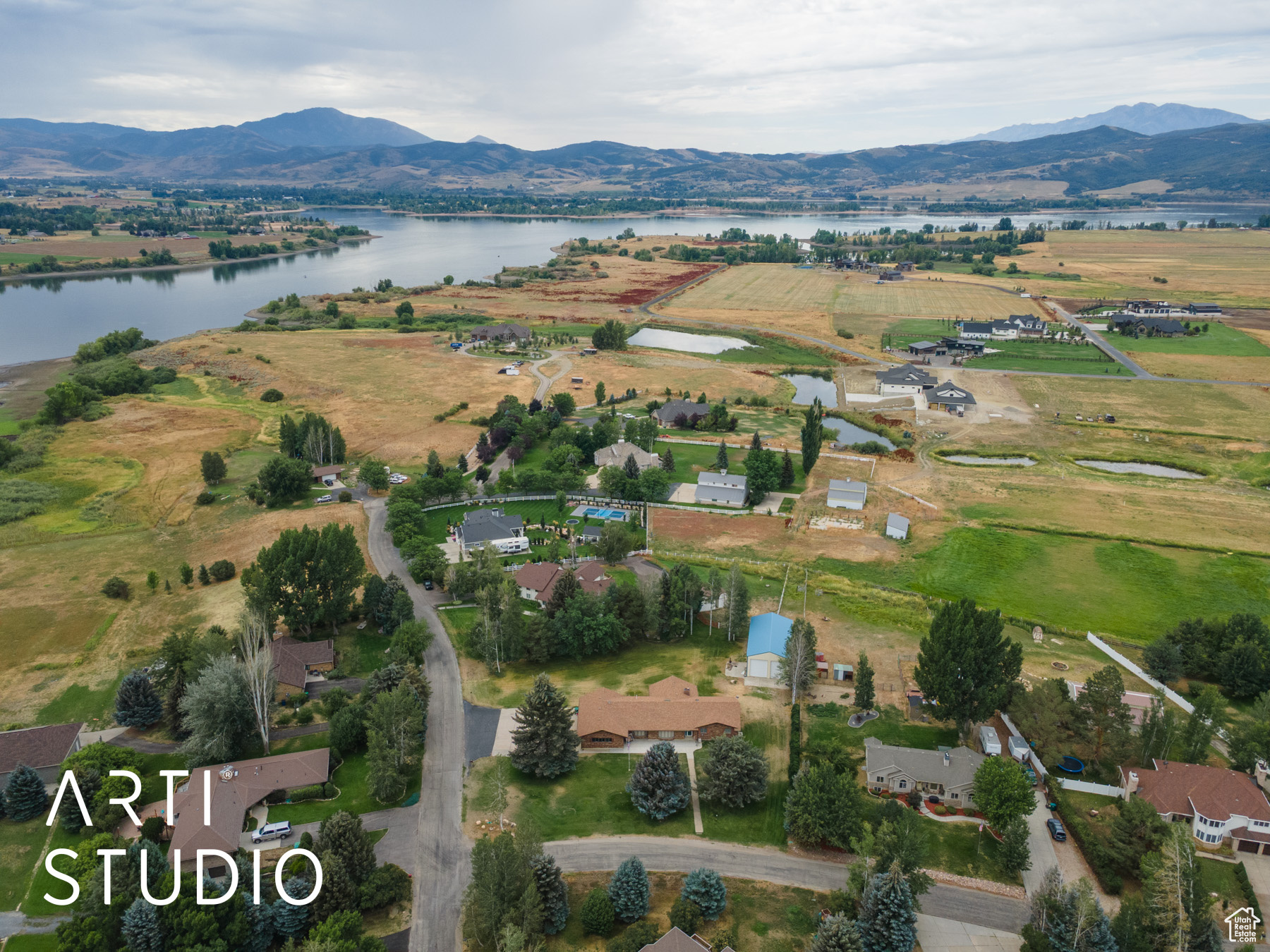 MINNIE CREEK ESTATES - Residential