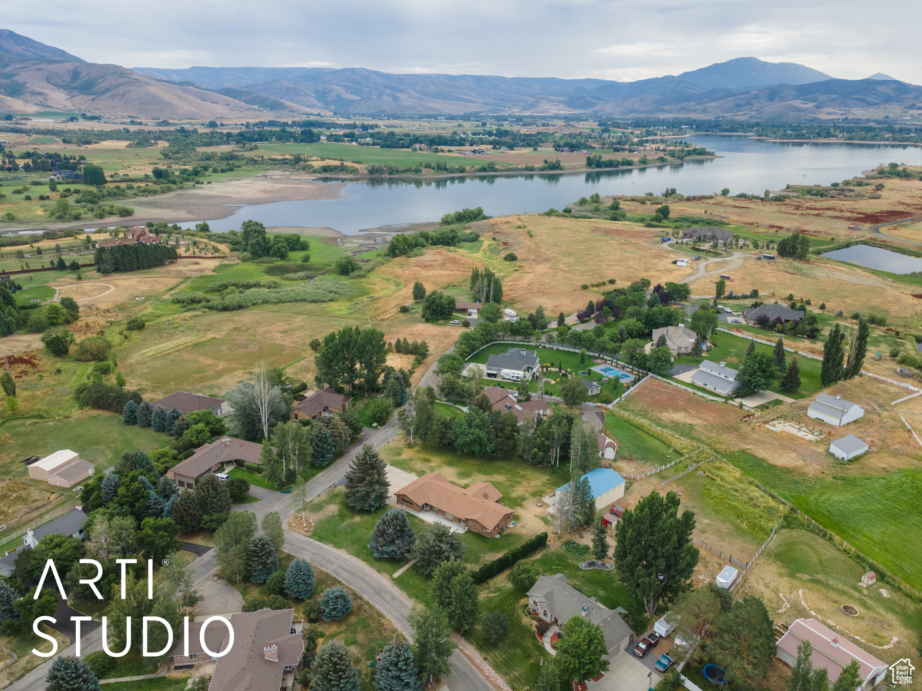 MINNIE CREEK ESTATES - Residential